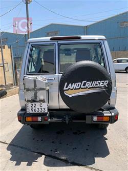 Toyota Land Cruiser 70